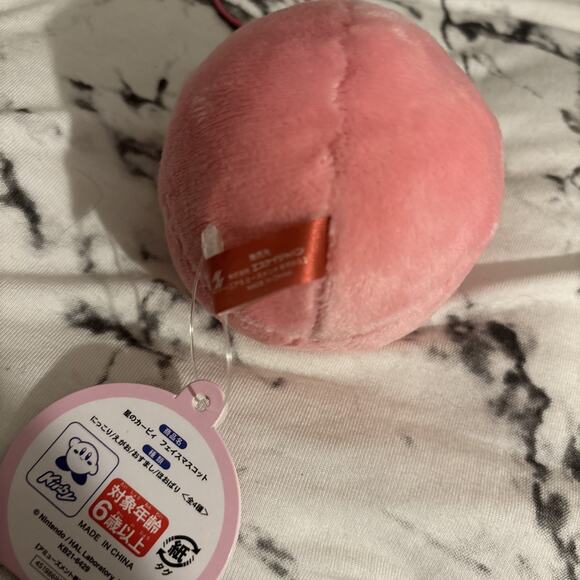 Kirby Star Face Mini Plush Mascot - Amusement Handheld Size NEW - Picture 5 of 6